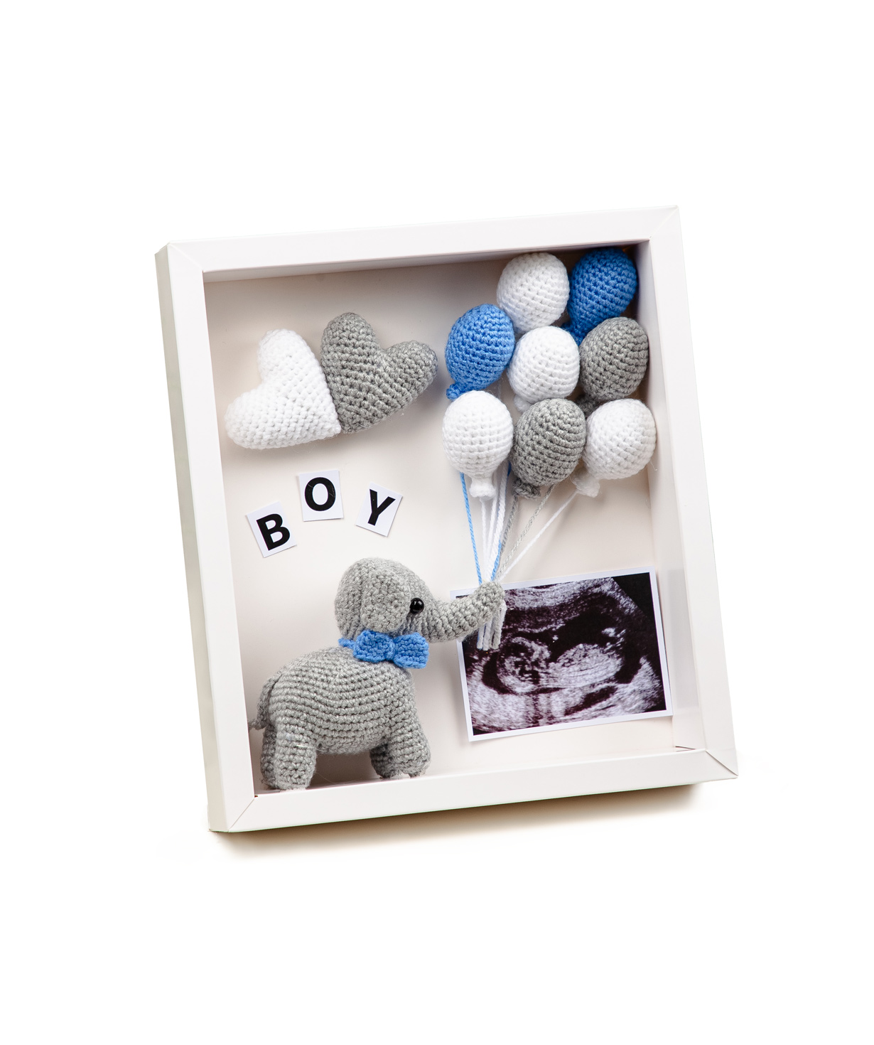 Gift box №169 to announce the gender of the baby: boy.