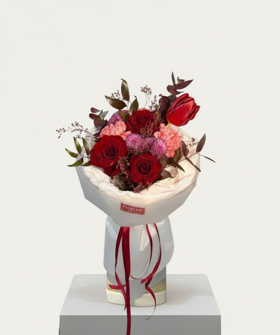 Ծաղկեփունջ «Floriani» վարդերով և կակաչներով №12