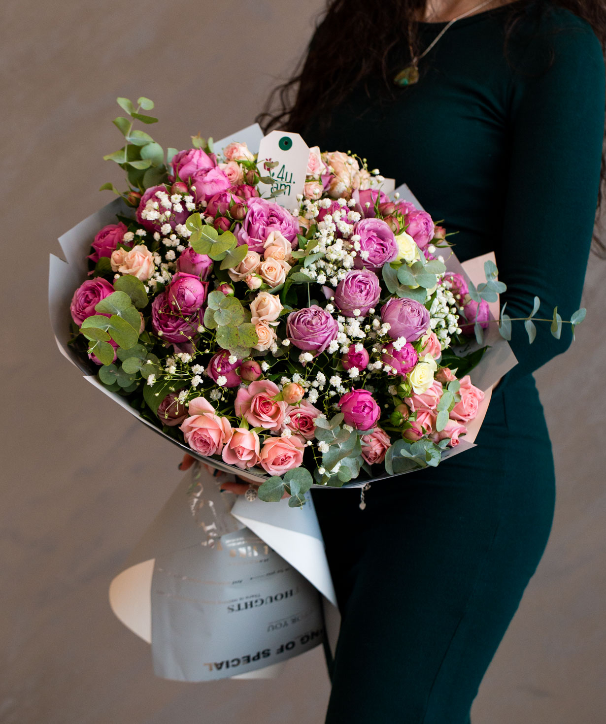 Bouquet `Hurghada` with roses and gypsophilias