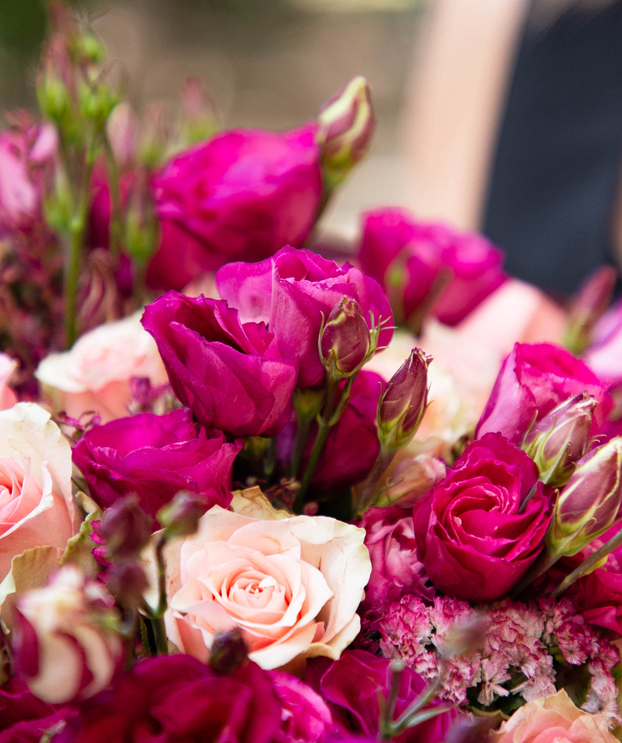 Bouquet «Koganei» with roses and lisianthuses