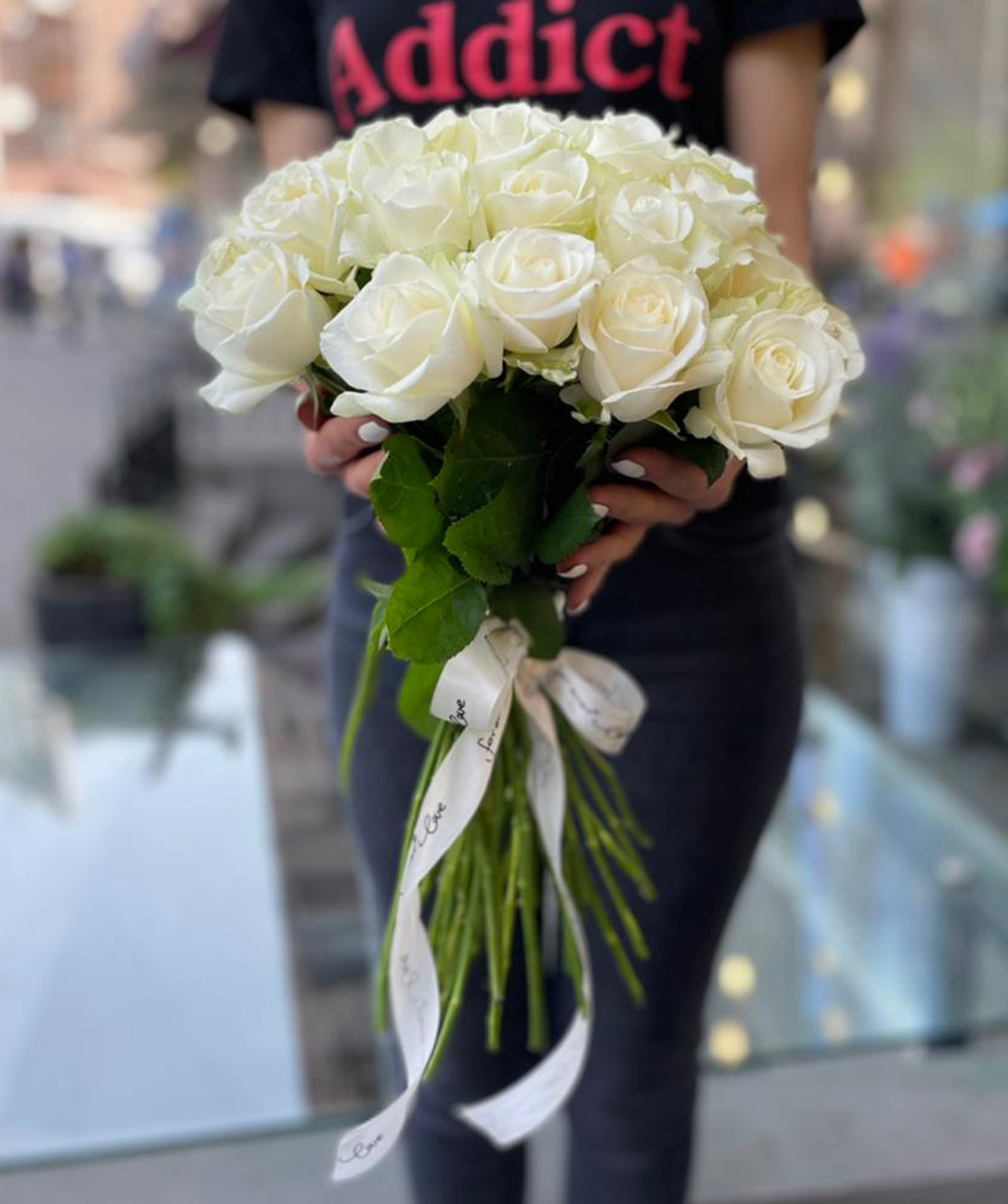 Bouquet `Telio` with roses