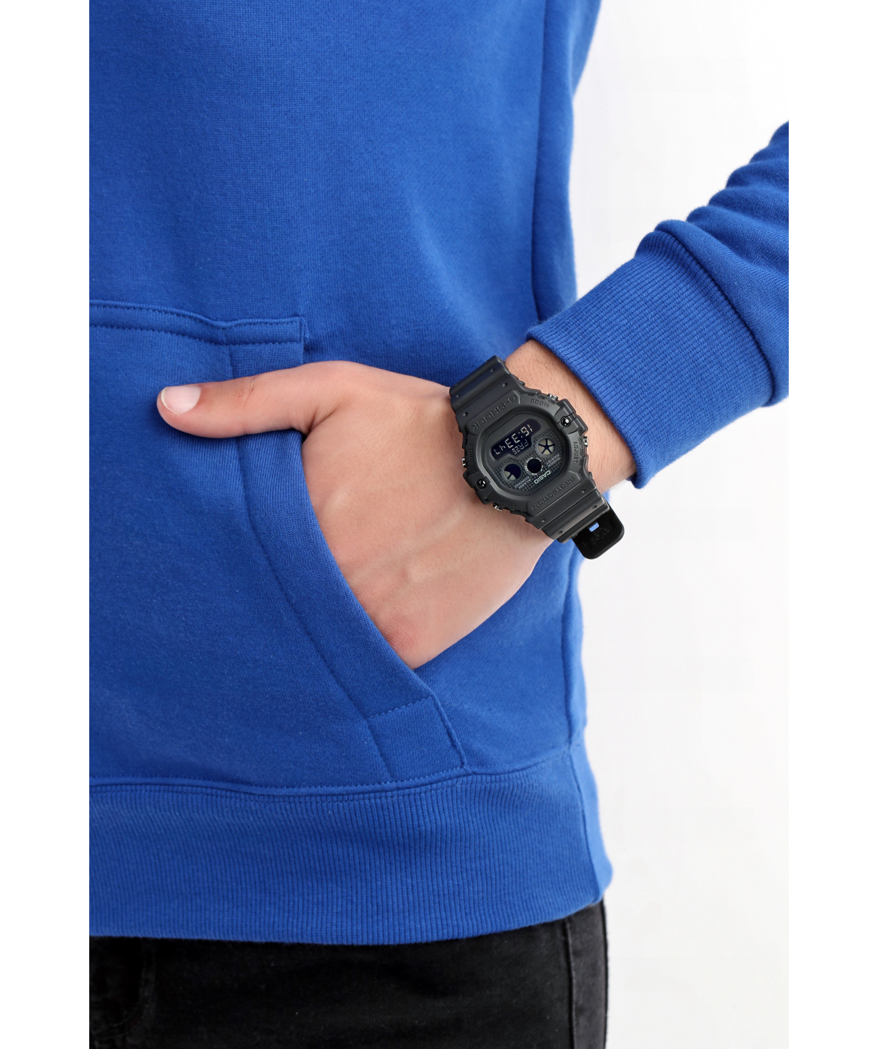 Ժամացույց  «Casio» ձեռքի  DW-5900BB-1DR