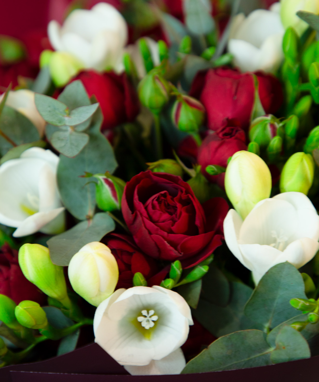 Bouquet ''Lincoln'' with roses