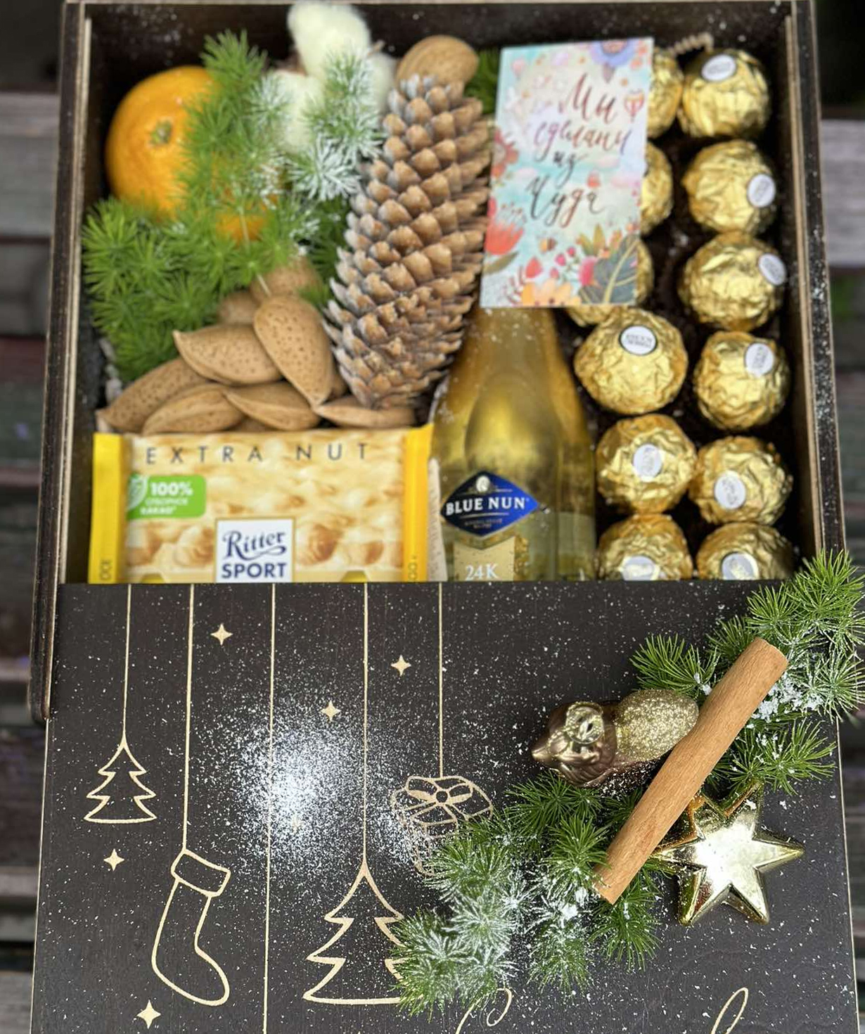 New Year gift box `Cataleya` №10