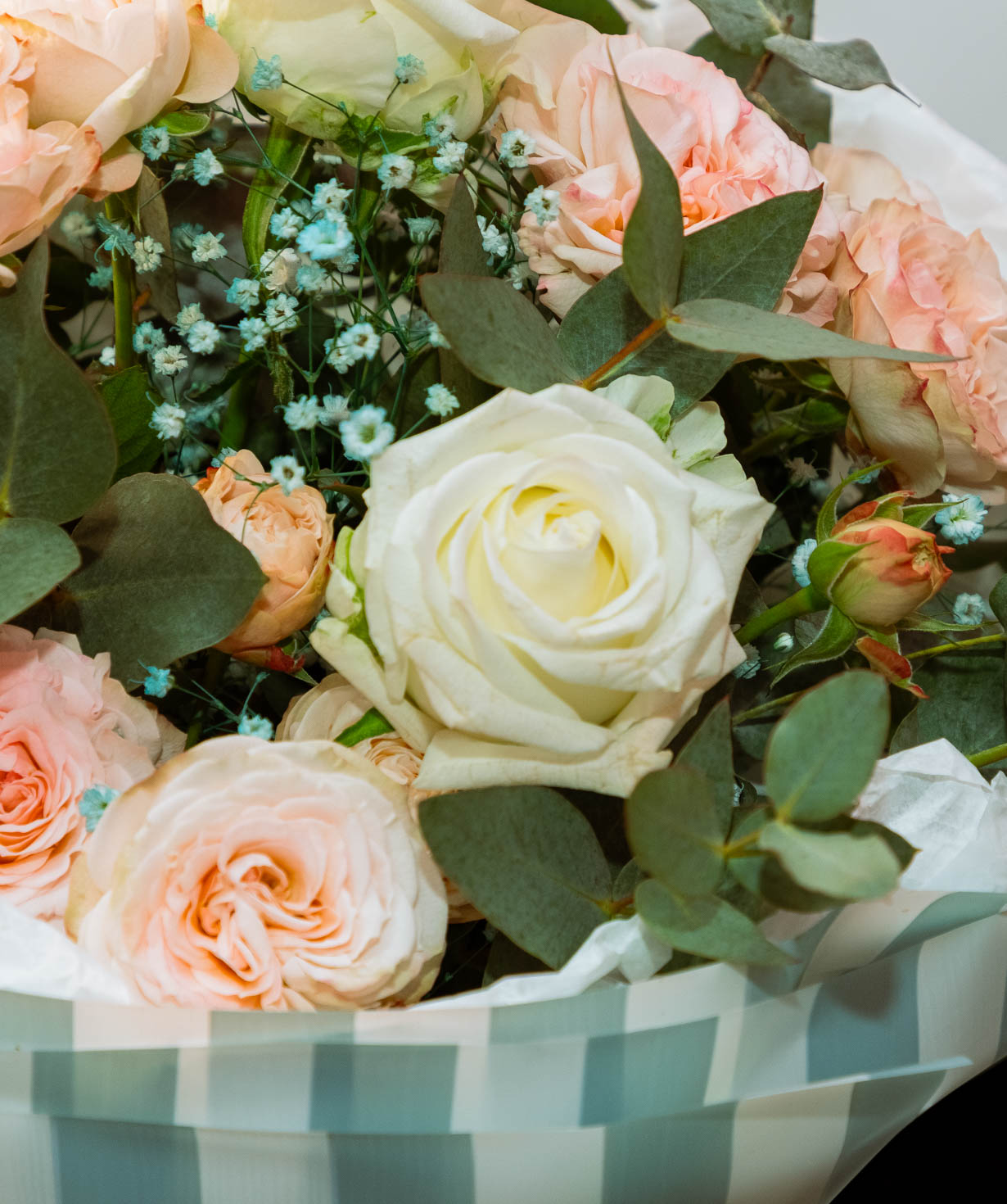 Ծաղկեփունջ «Floriani» վարդերով №10