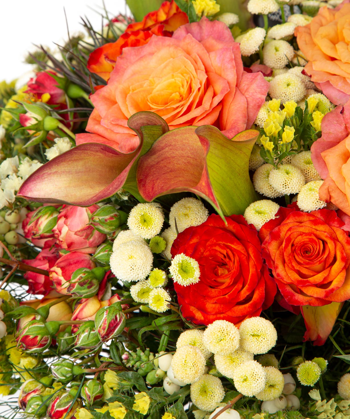 Bouquet `York` with roses, limoniums and callas