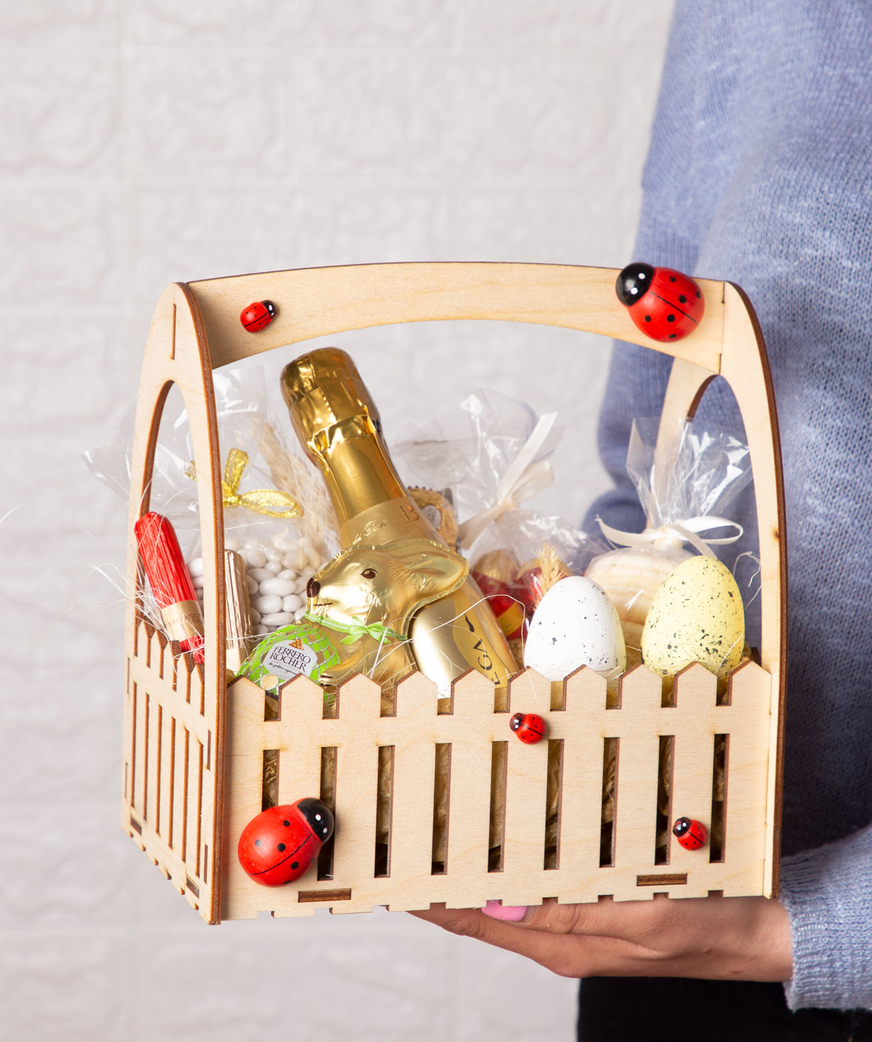 Sweet composition `Easter` №4