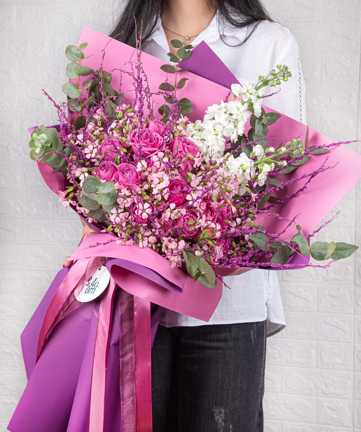 Bouquet ''Melrose'' with spray roses