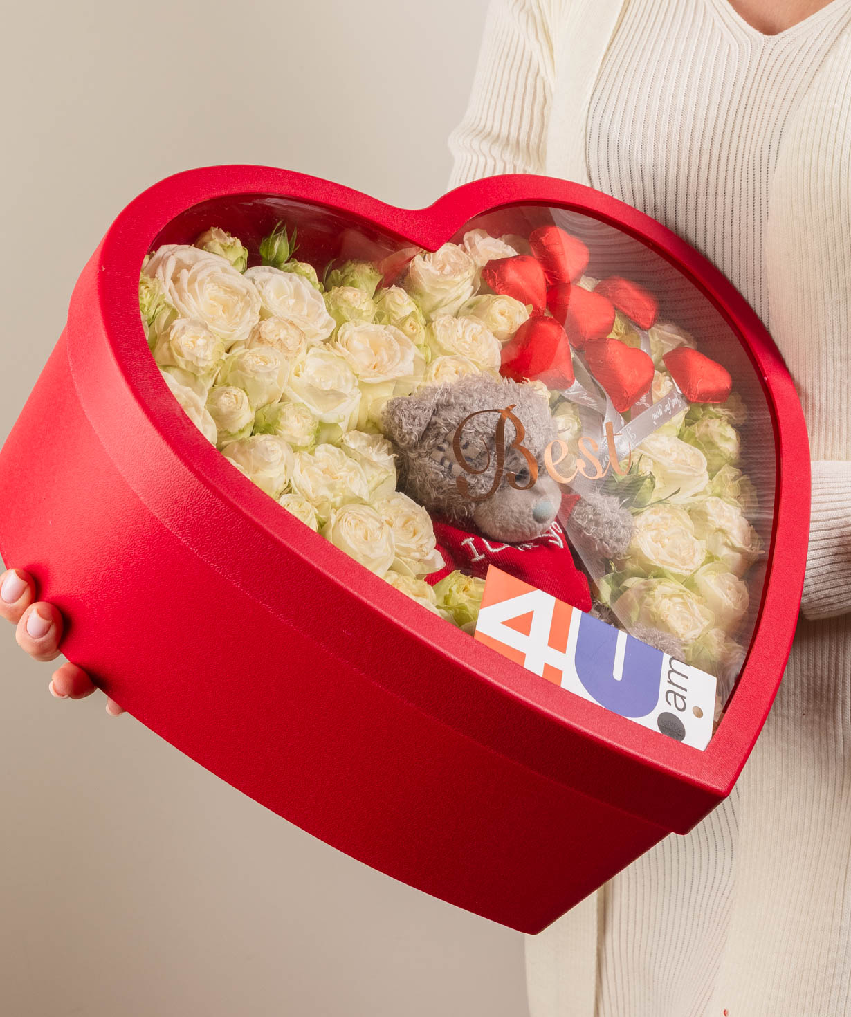 Композиция «Artuby» из кустовых роз