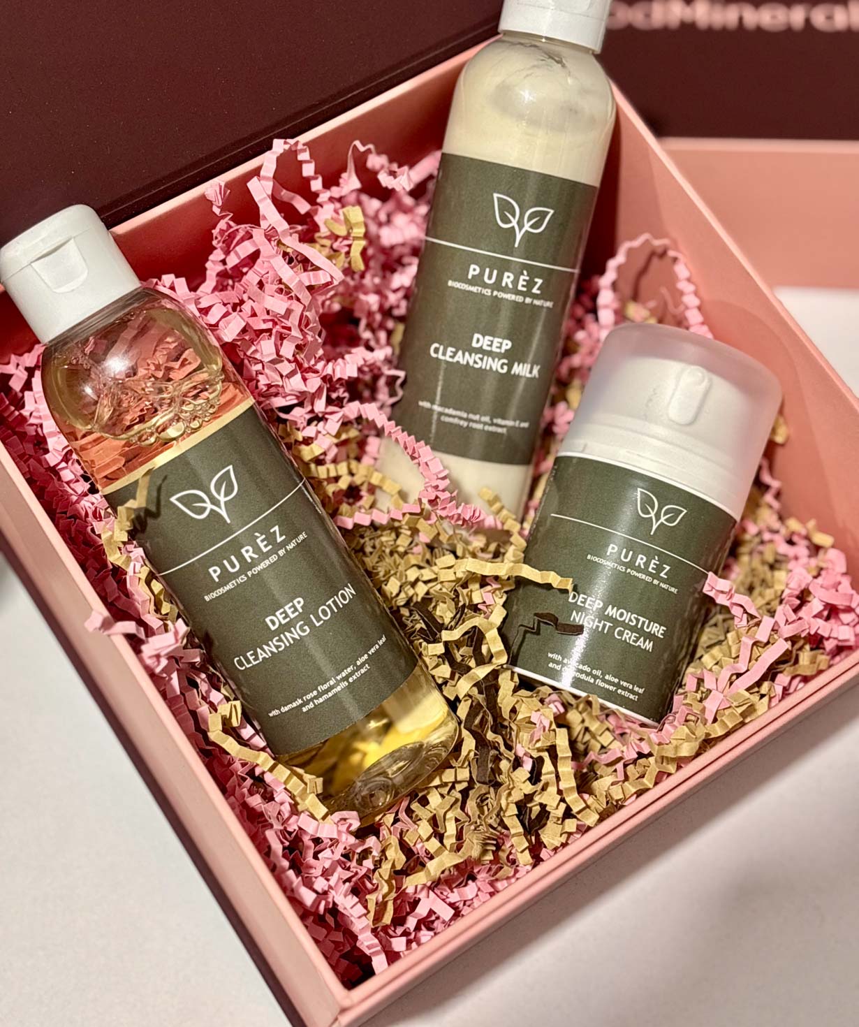Gift Box with Skincare Products №10