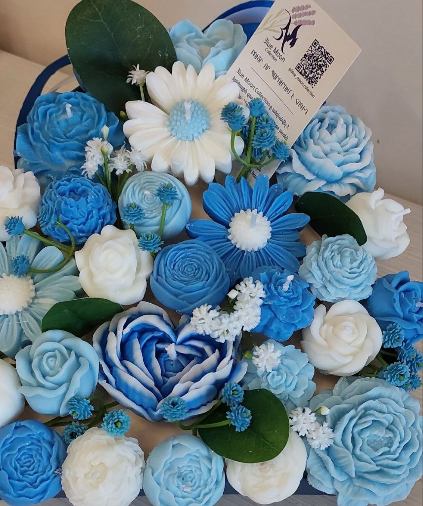 Candle bouquet «Blue Moon» Last Bell, scented