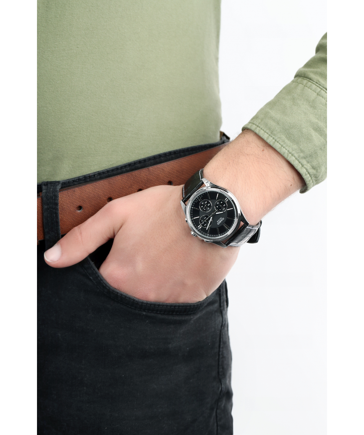 Наручные часы `Casio` MTP-1375L-1AVDF