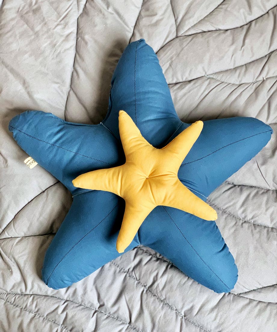 Pillow - toy `Darchin` star big