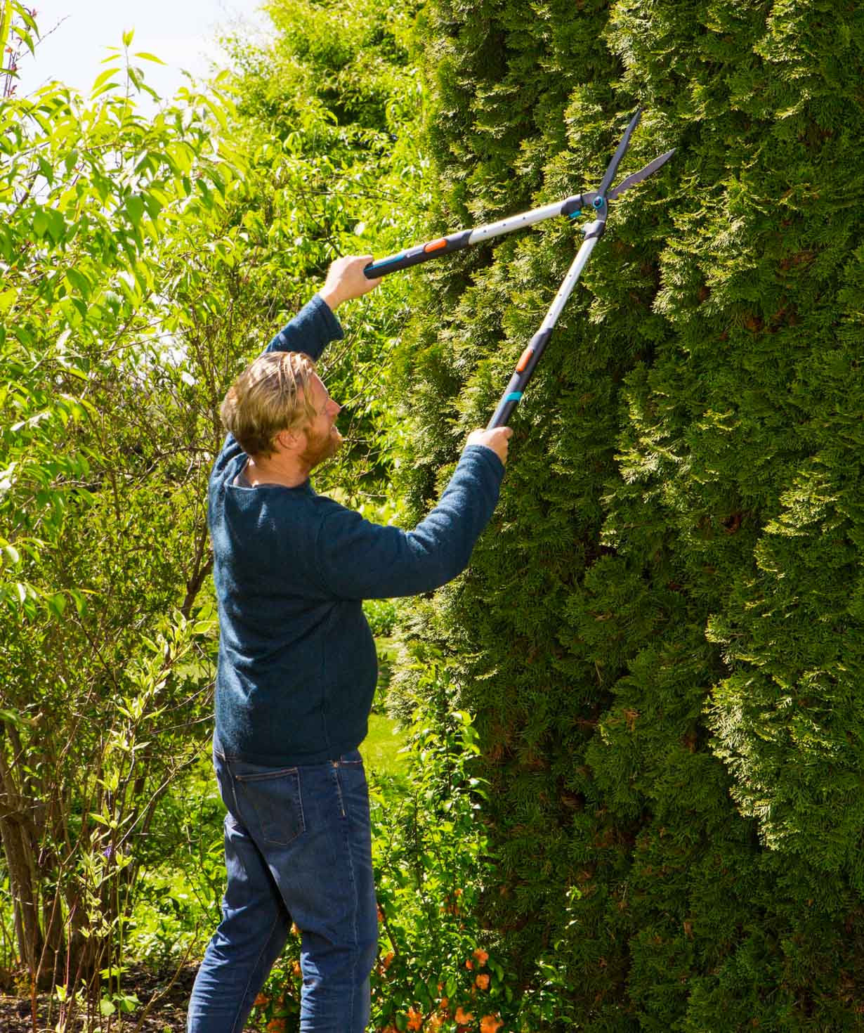 Bush trimmer «Gardena» TeleCut