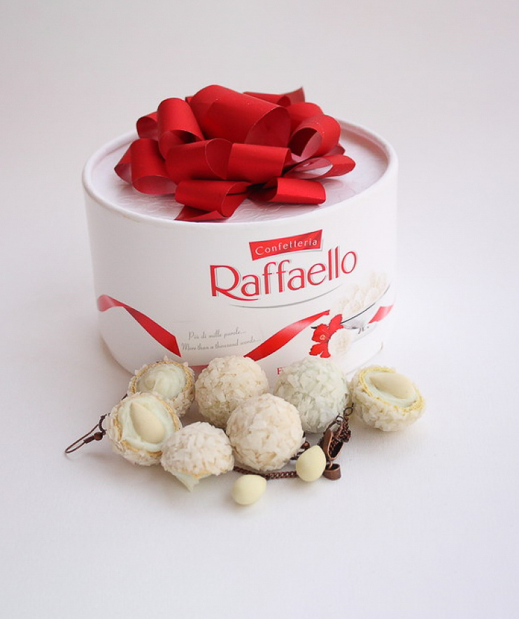 Candies ''Raffaello'' 200 g