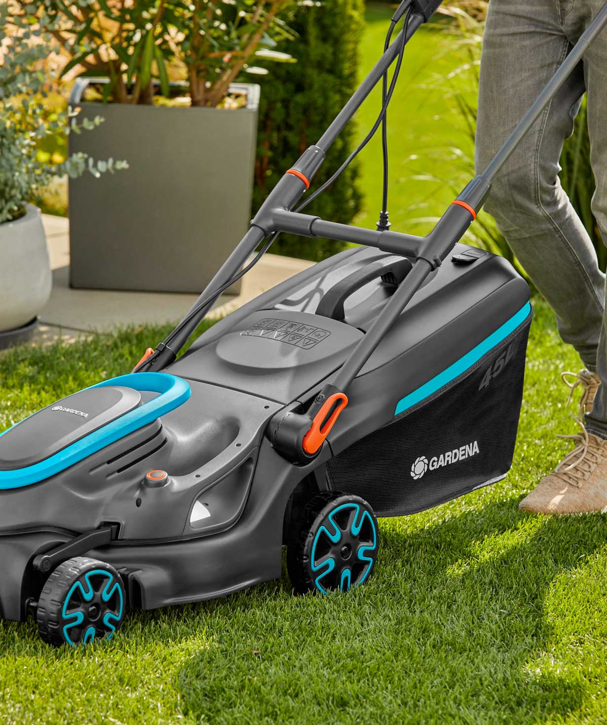 Սիզամարգի էլեկտրական հնձիչ «Gardena» PowerMax, 1800/42