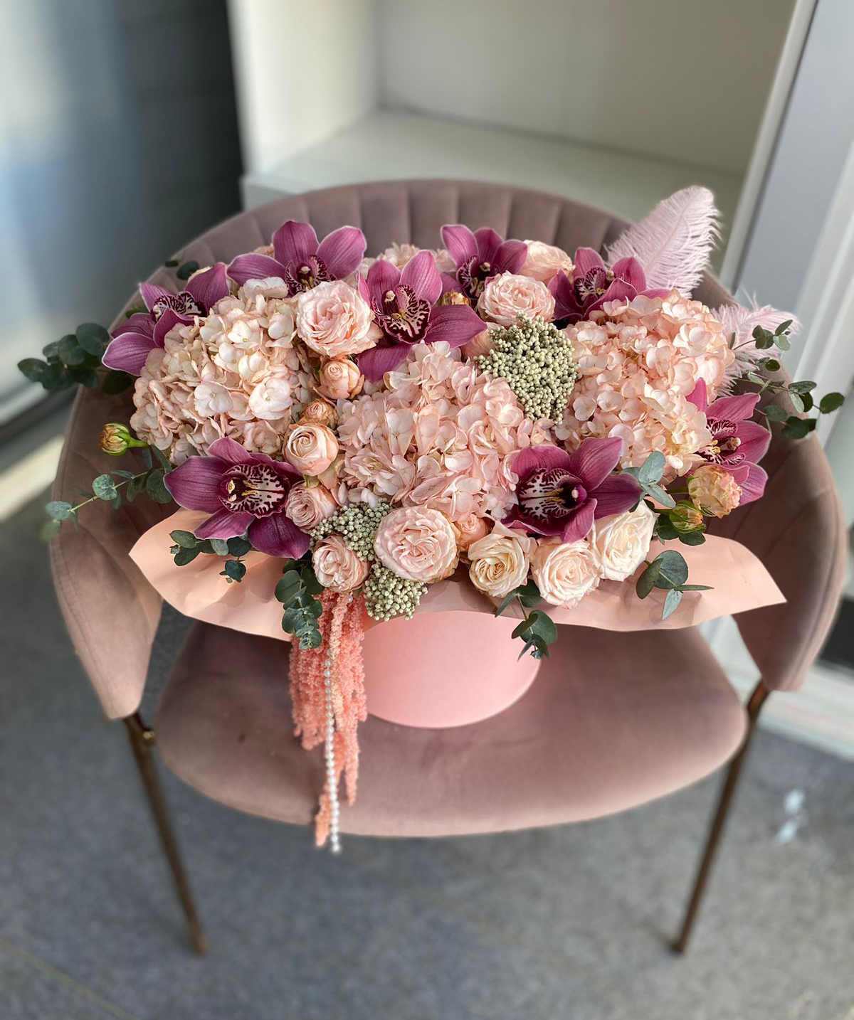 Moscow․ composition №235 with spray roses and orchids