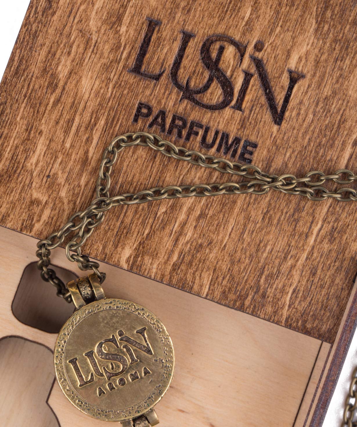 Кулон `Lusin parfume` ароматный с деревом жизни
