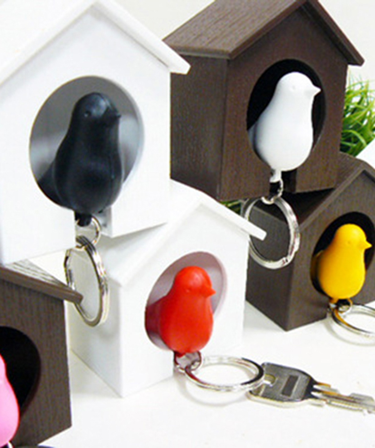 Storage  `Creative Gifts` for keys bird