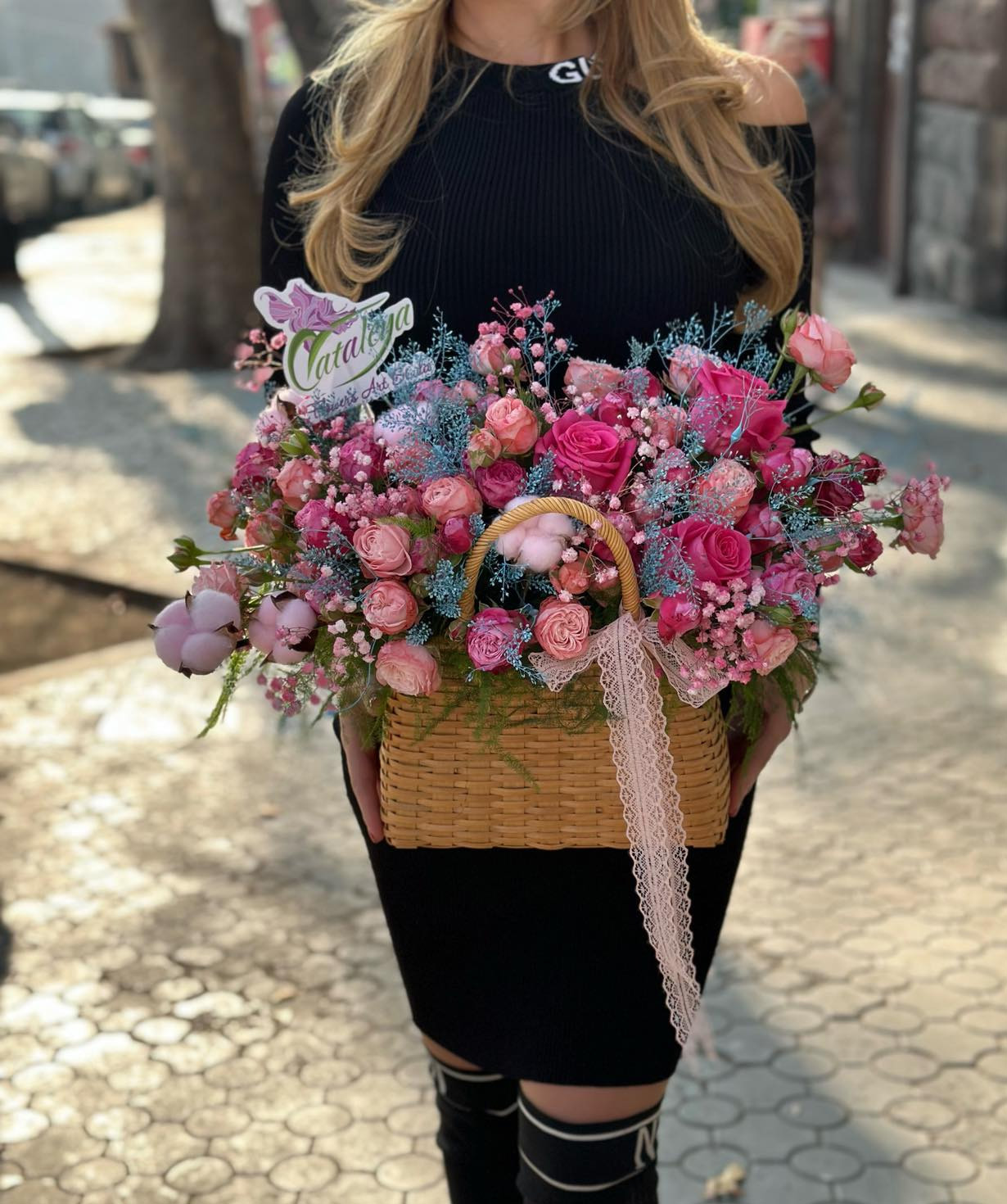 Bouquet ''Jubail'' with spray roses