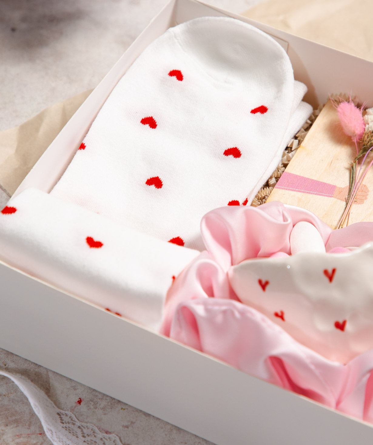 Gift box «THE BOX» №390 Heart to Heart