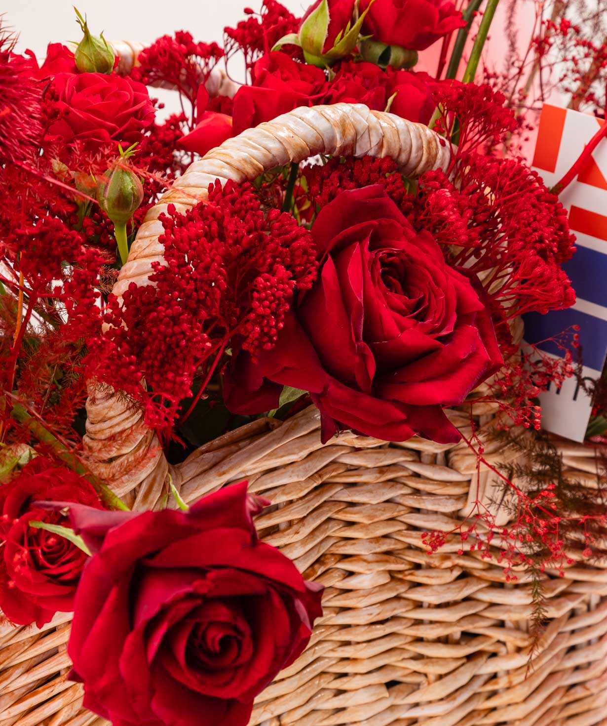 Композиция «Arveyron» из роз