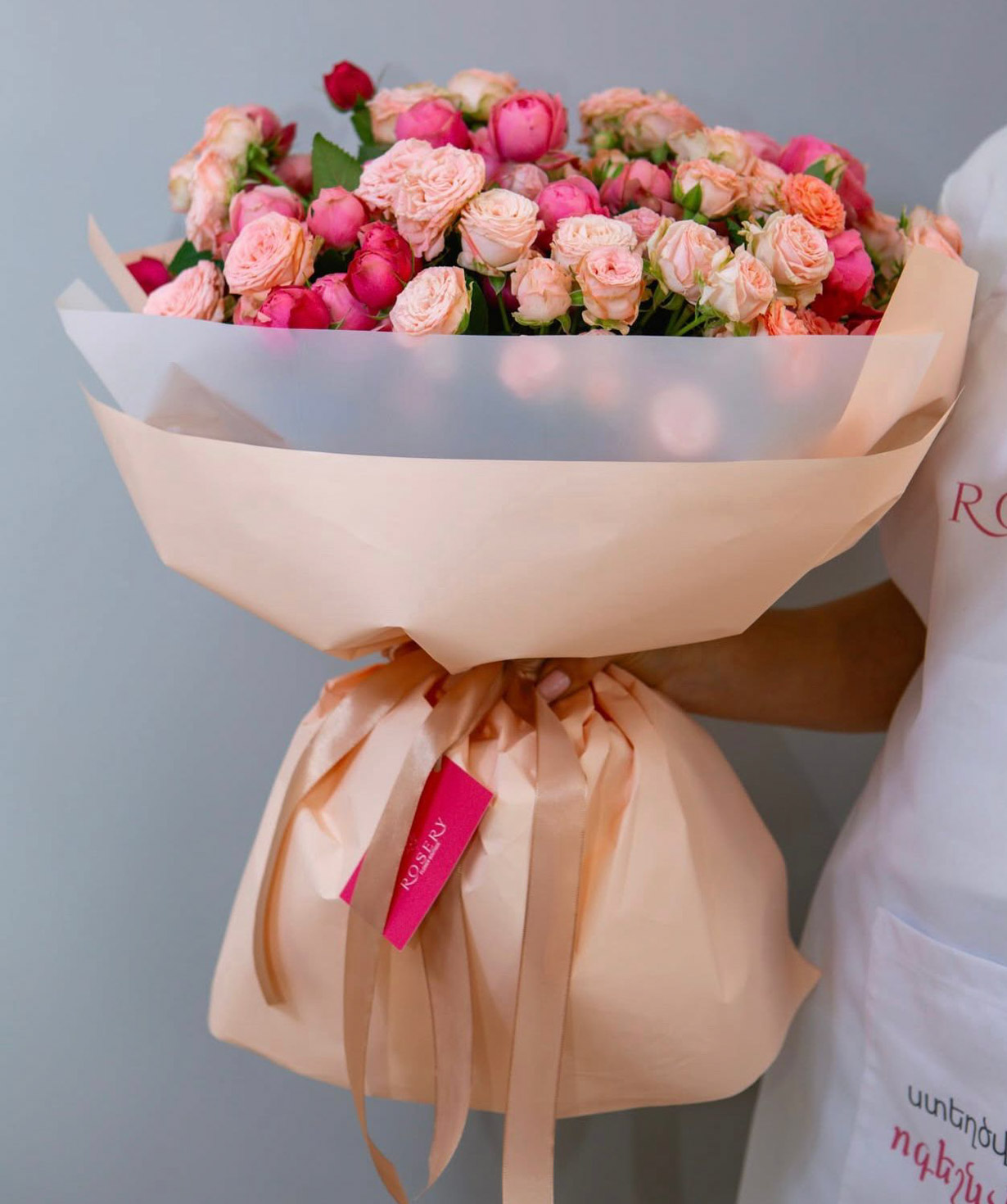 Bouquet «Agout» with spray roses