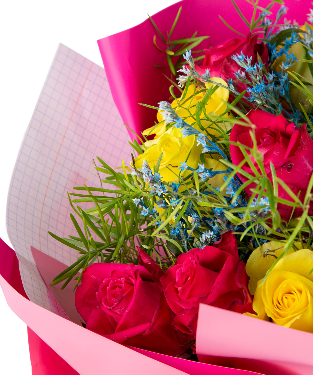 Букет `Биллун` с розами и полевыми цветами