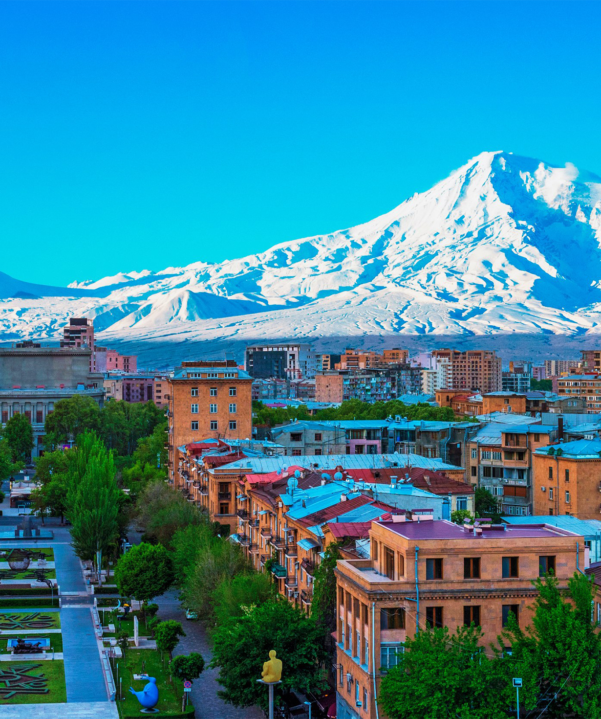 Ararat Mountain Centre Mini-Puzzle, 150 Pieces