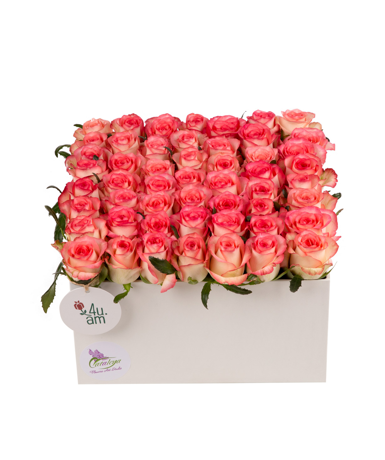 Կոմպոզիցիա «Ռոզառնո» վարդերով սպիտակ և վարդագույն