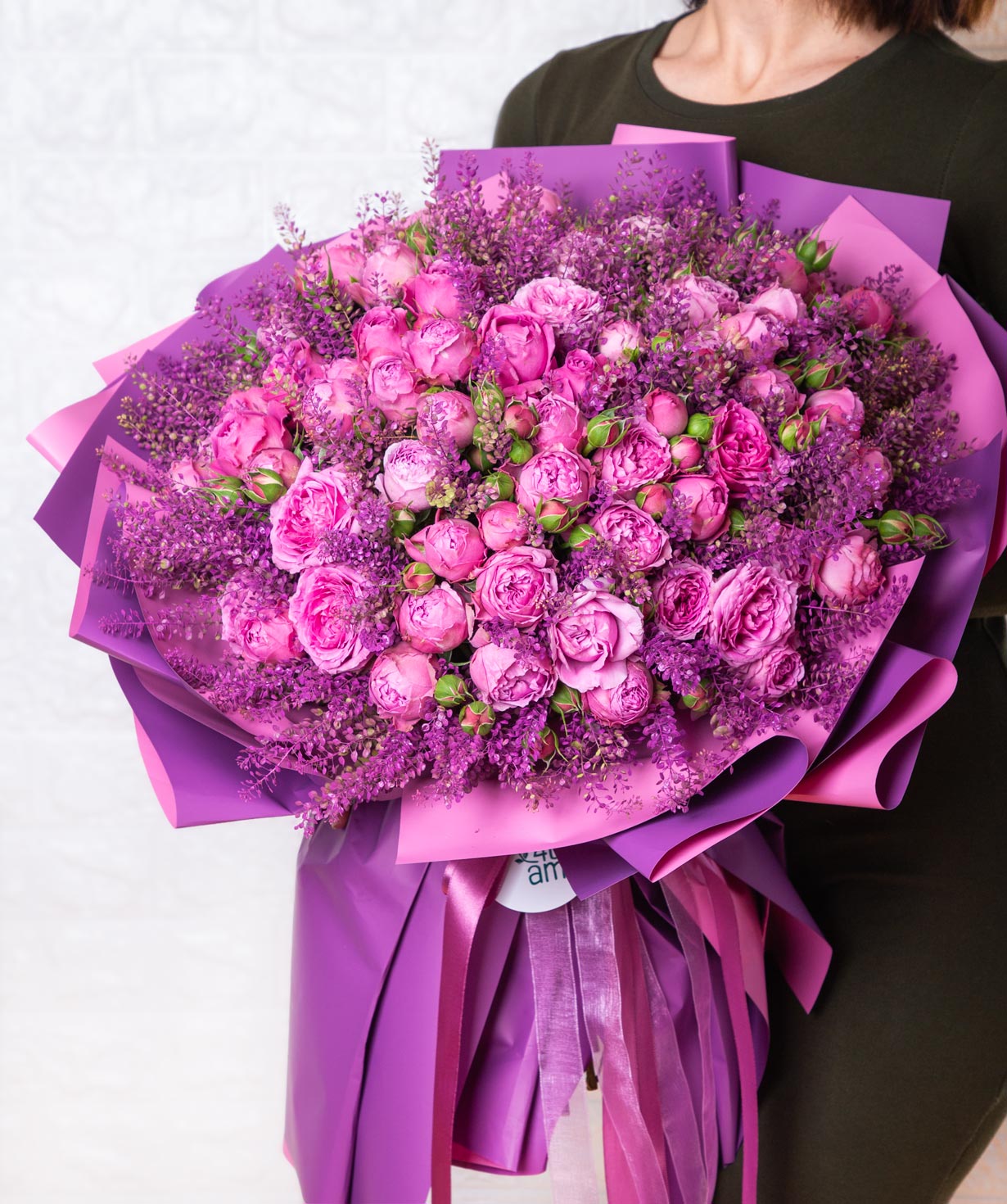 Bouquet ''Narbonne'' with spray roses