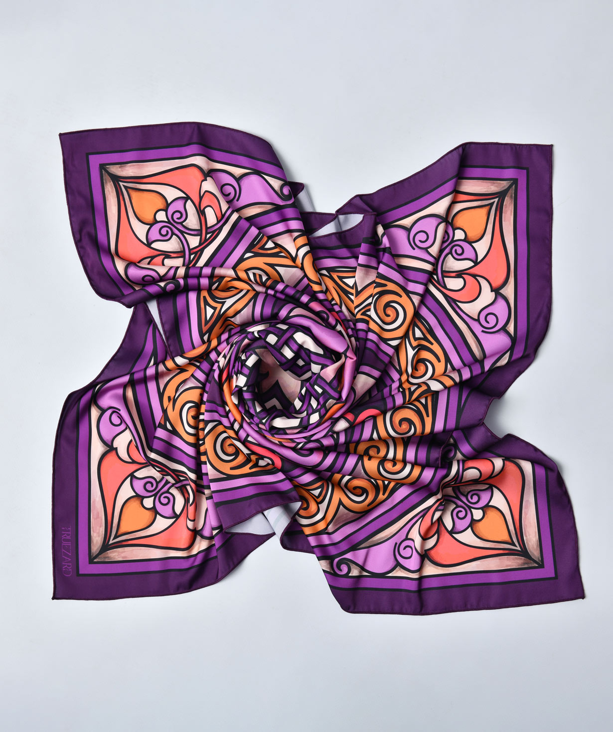 Шарф `Армянские орнаменты` фиолетовый
