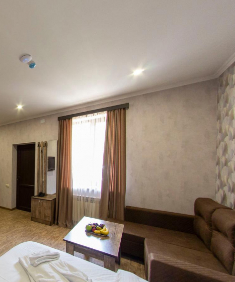 Rest in «Tsaghkadzor Inn» hotel, with breakfast, for 4 people, 1 day