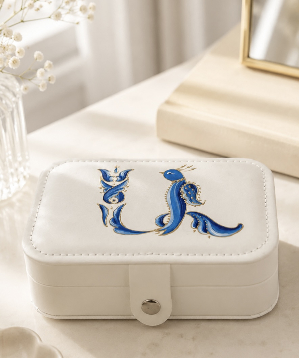 Illustrated jewelry box “HAYA”, white, small №20
