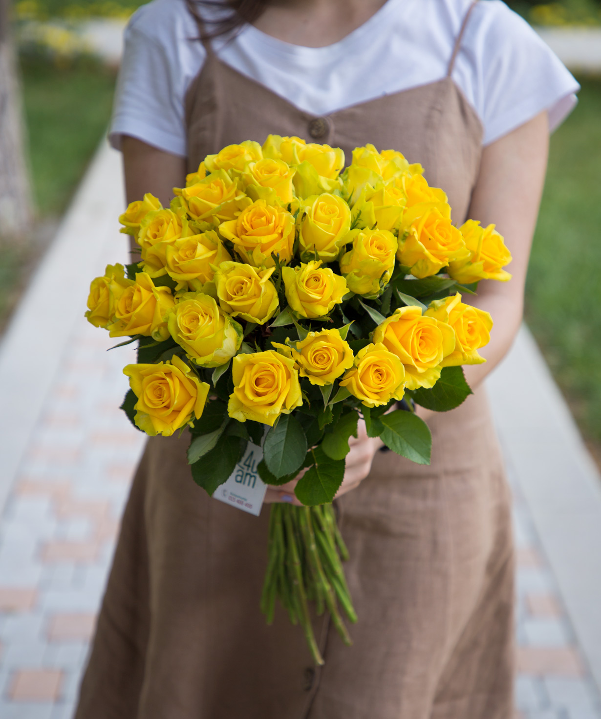Gyumri roses «Penny Lane» yellow 31 pcs, 50 cm