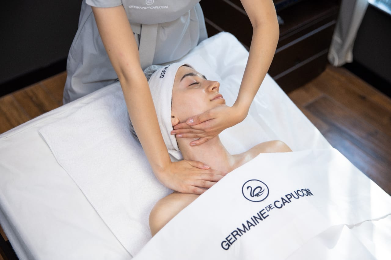 Увлажняющая программа «Seven Stars Spa» для чувствительной кожи с экстрактом розы - 1 час 30 минут