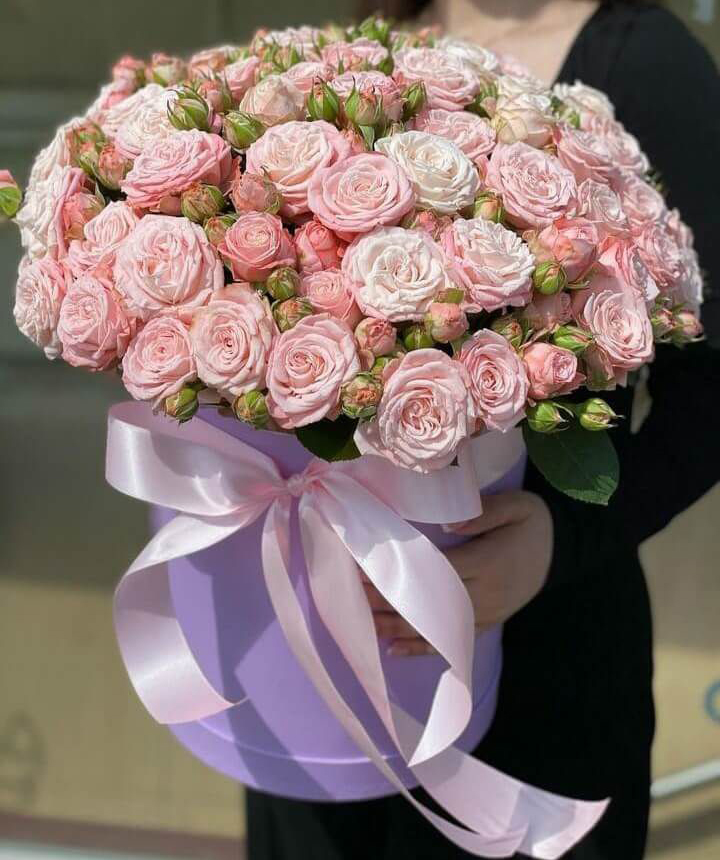Moscow․ composition №354 with spray roses