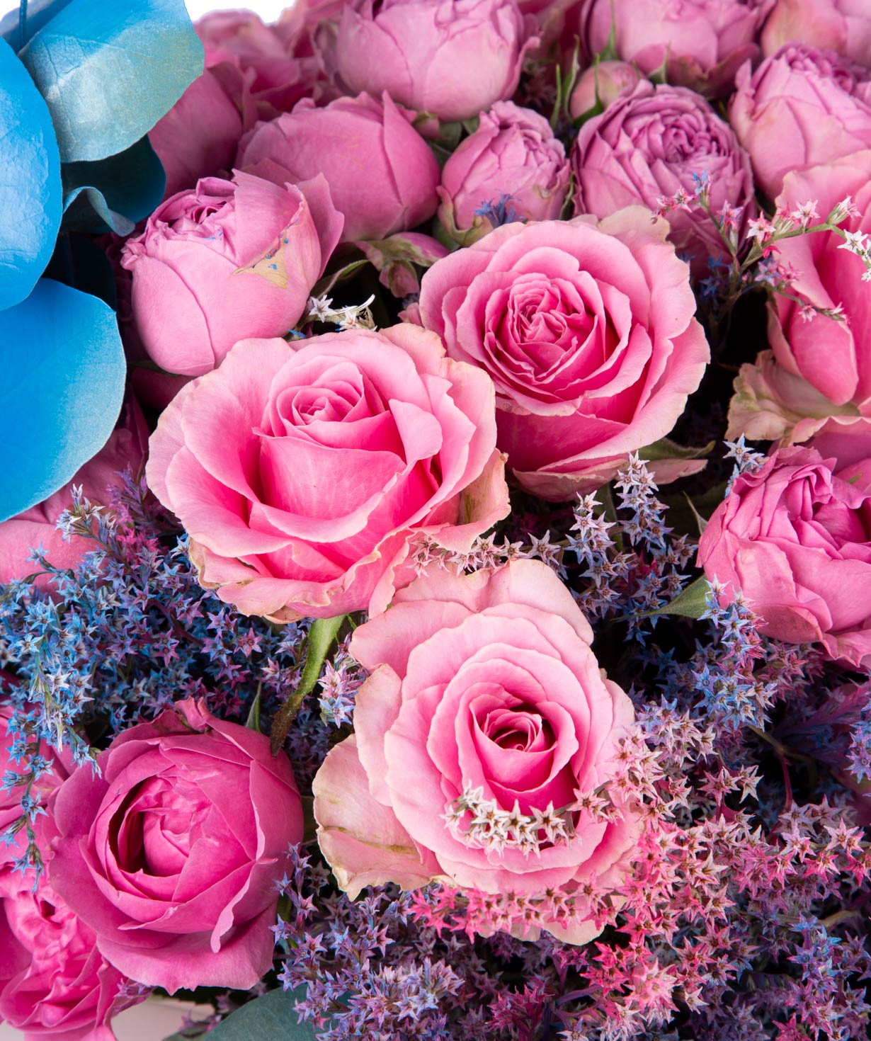 Букет `Тракай` с пионовидными розами и розами