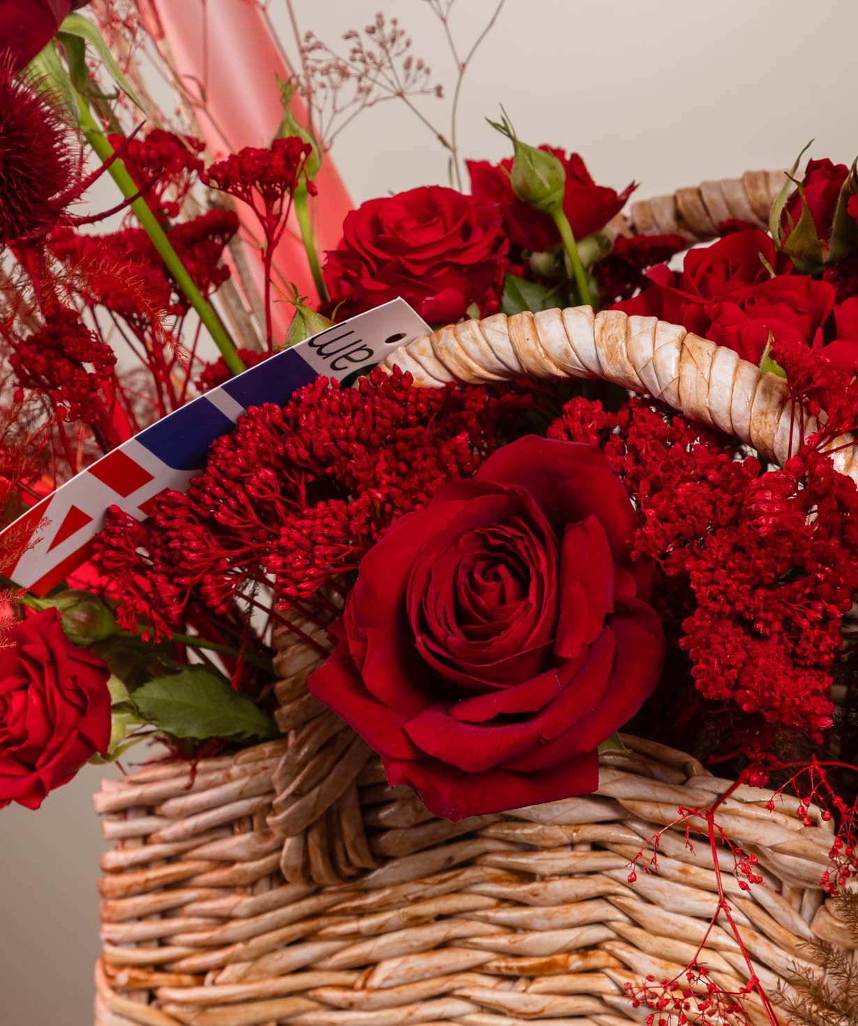 Композиция «Arveyron» из роз