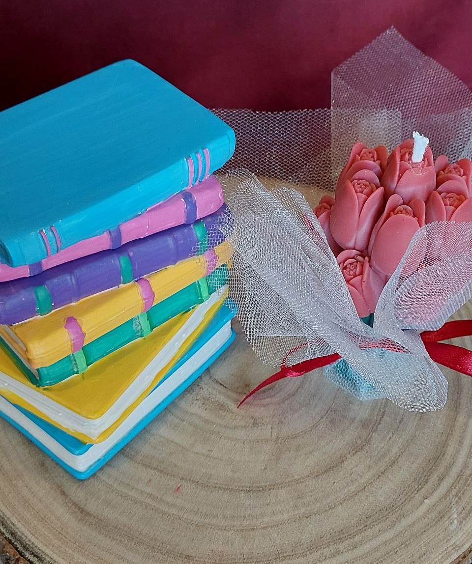 Candle set «Blue Moon» Books + Tulips, scented