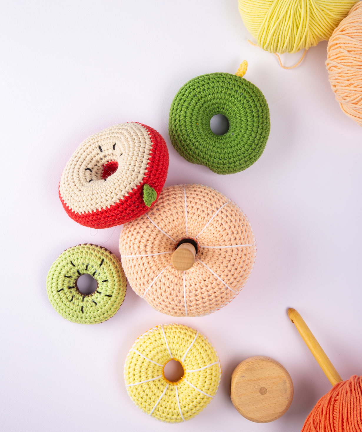Rattle `Crafts by Ro` Fruit pyramid