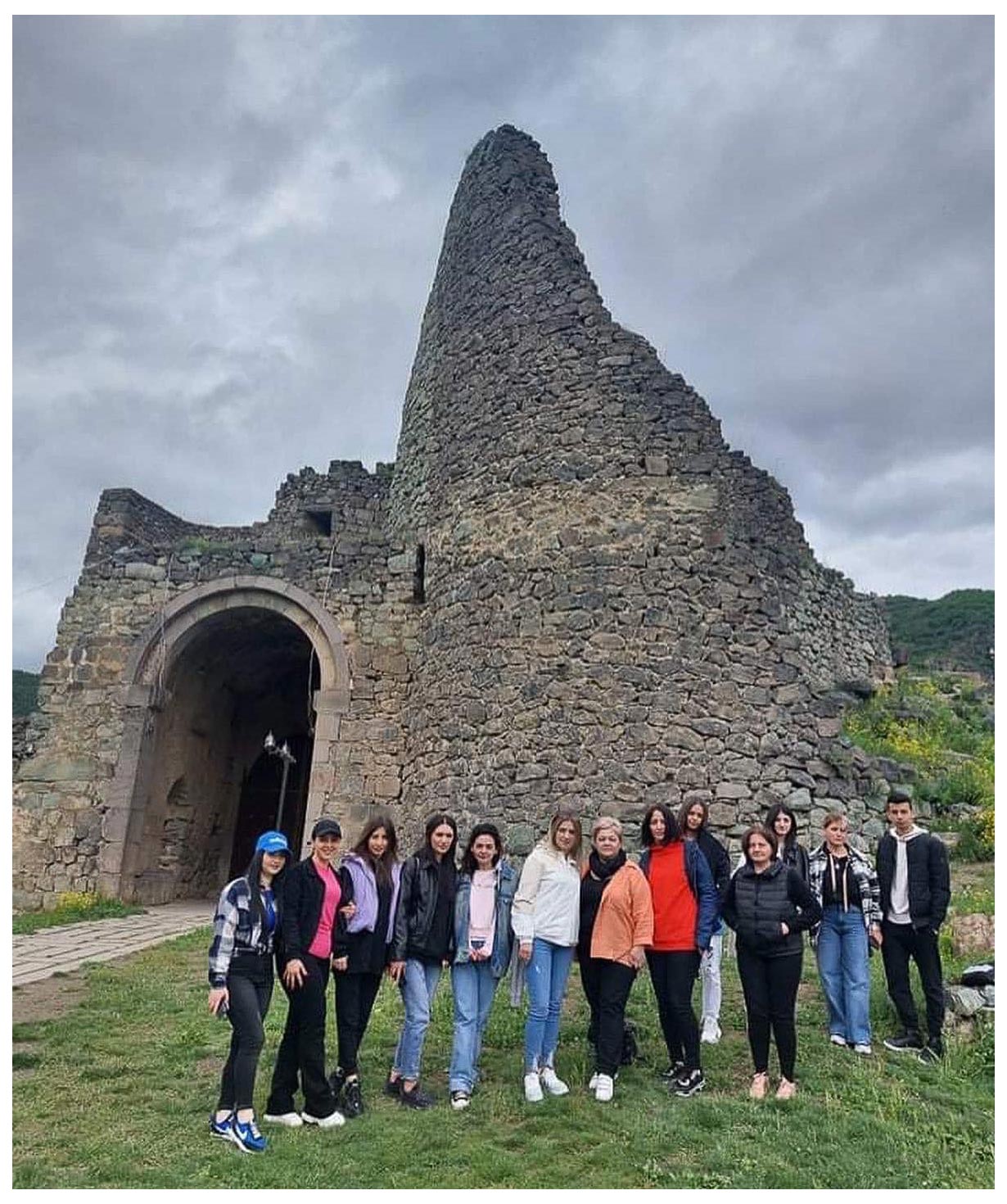 Tour to Aramyants Castle + Zarni-Parni ''Arshavner Akumb''