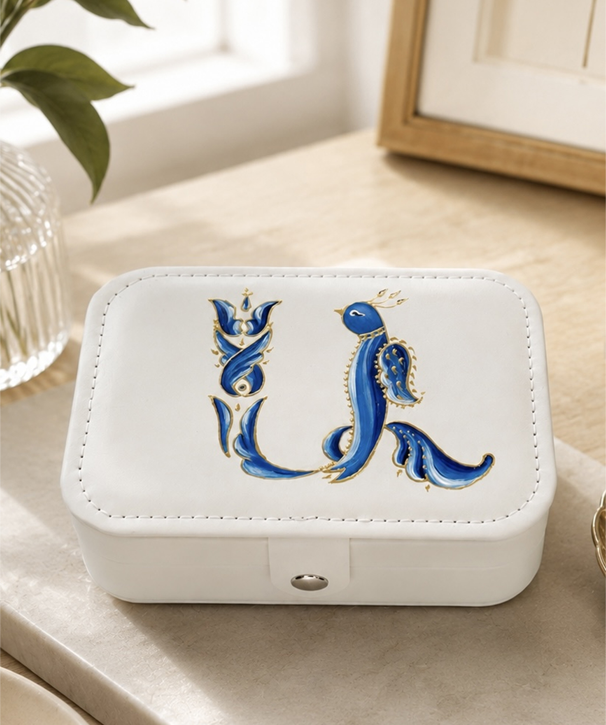Illustrated jewelry box “HAYA”, white, small №20