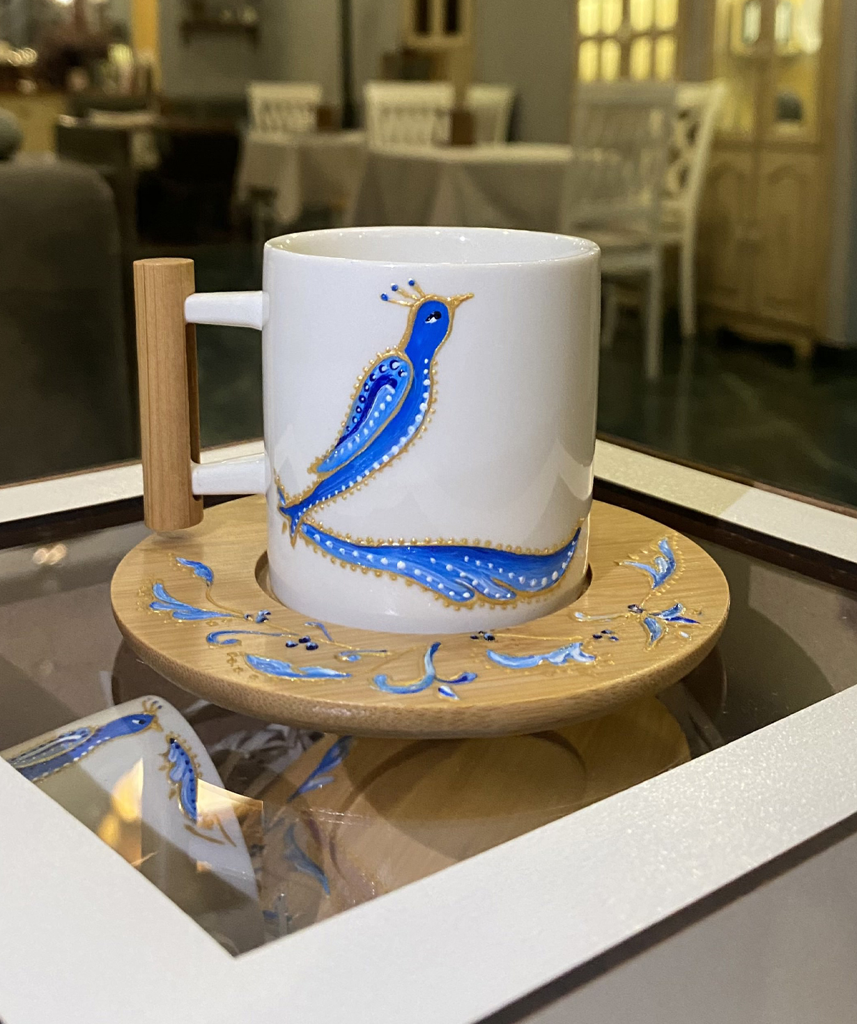 Cup «Miniso» With bird Letters and wooden stand №8