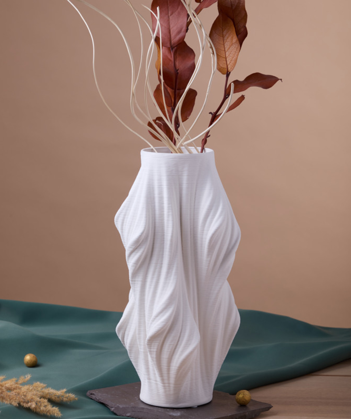 Vase «House of Porcelain» Tenderness, 33 cm