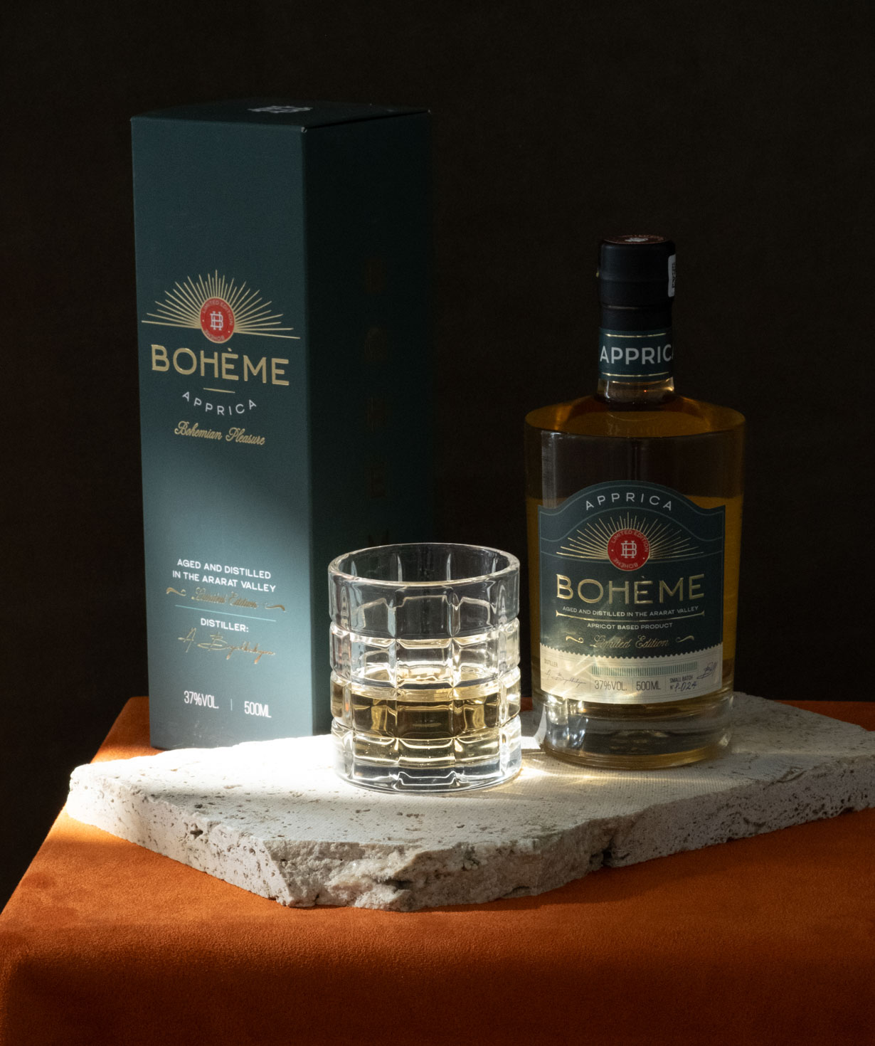 Alcoholic spirit «Bohème Apprica» 37%, 500 ml